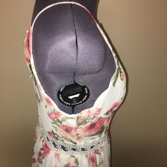 A. Byer Floral Sun Dress size 11 - Picture 4 of 8